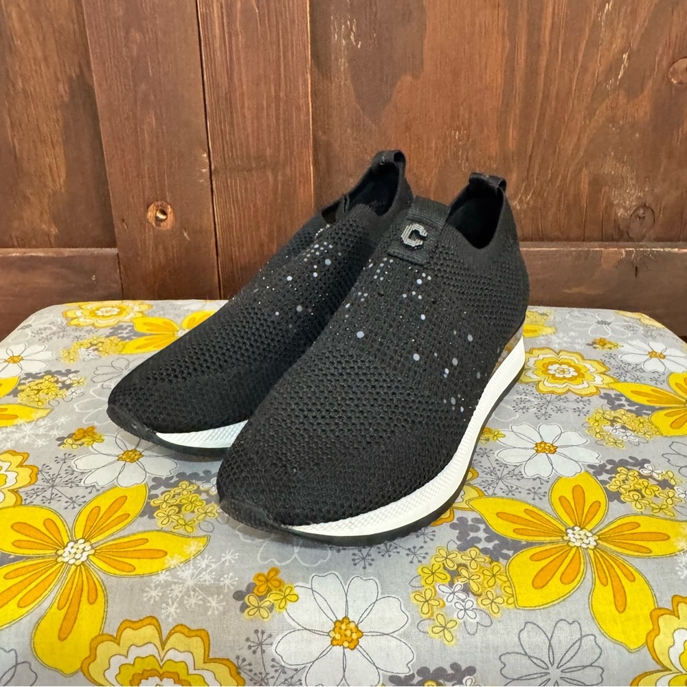 Black Slip-On Knit Women's Sneakers